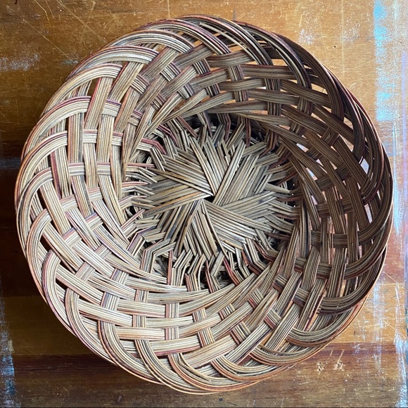 Vintage Wicker Woven Wall Basket - Picture 4 of 7